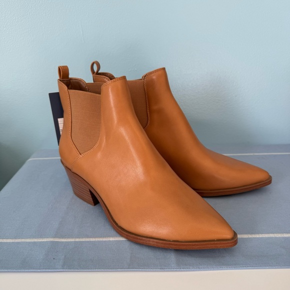 NWT Universal Thread Pointed Toe Ankle Tan Boots Size 8.5 - Picture 1 of 7